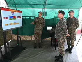 सेनाध्यक्ष जनरल उपेंद्र द्विवेदी ने अमरनाथ यात्रा और कश्मीर में सुरक्षा व्यवस्था की समीक्षा की
