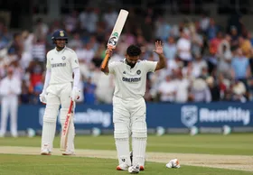 मेरे दिमाग में तीन जश्न मनाने के तरीके थे, फिर मैंने वही किया जो मुझे अच्छी तरह से आता है : पंत