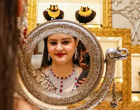 सोने की कीमत में उछाल, चांदी के दाम भी 1200 रुपए से ज्यादा बढ़े