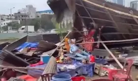 भारत ने ढाका में दुर्गा मंदिर गिराए जाने पर यूनुस सरकार को घेरा, कहा- कट्टरपंथियों के आगे झुकी अंतरिम सरकार