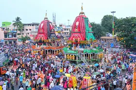 ‘बहुदा यात्रा’: भगवान जगन्नाथ को देखने के लिए उमड़े भक्त, हुए भावुक