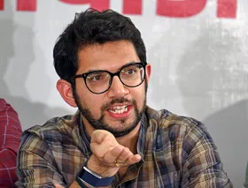 हमारा हिंदी भाषा या किसी समुदाय से कोई झगड़ा नहीं : आदित्य ठाकरे