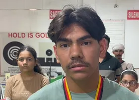 सात समंदर पार देश का नाम रोशन कर भारत लौटे आशीष चौधरी, भिवानी में स्वागत