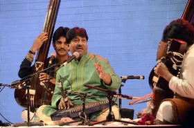 'आओगे जब तुम हो साजना...' के बाद युवाओं में बढ़ा उस्ताद राशिद खान का क्रेज