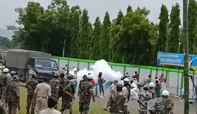 झारखंड के भोगनाडीह में 'हूल दिवस' पर लाठीचार्ज, भाजपा बोली- अंग्रेजी हुकूमत की बर्बरता दोहराई गई