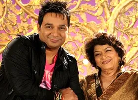 मेंटर सरोज खान को याद कर इमोशनल हुए अहमद खान, बोले - ‘वह मां जैसी थीं’