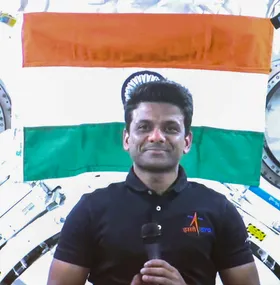 भोजन से लेकर मानसिक स्वास्थ्य तक, शुभांशु शुक्ला ने छात्रों के साथ शेयर की स्पेस की लाइफस्टाइल