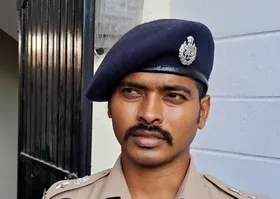 बिहार: मुजफ्फरपुर में घर में घुसकर जूनियर इंजीनियर की चाकू गोदकर हत्या   ‎