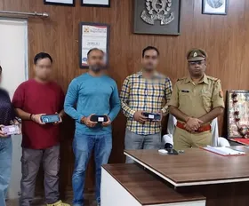 नोएडा पुलिस ने सीईआईआर पोर्टल की मदद से ढूंढे खोए हुए फोन