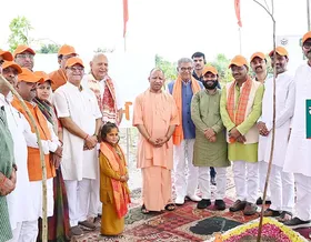 यूपी: आठ साल में लगे 204 करोड़ पौधे, पांच लाख एकड़ में हुआ वनाच्छादन : मुख्यमंत्री योगी