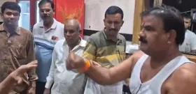 'कोई जहर खिलाएगा तो क्या उसकी पूजा करूंगा', शिवसेना विधायक संजय गायकवाड ने नहीं बदले तेवर