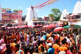 देवघर में विश्व प्रसिद्ध 'राजकीय श्रावणी मेला' शुरू, सुल्तानगंज से बाबाधाम तक 'बोल बम' की गूंज