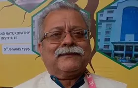 गुजरात : जामनगर के आयुर्वेद शिक्षण एवं अनुसंधान संस्थान से 65 देशों के छात्रों ने हासिल की शिक्षा