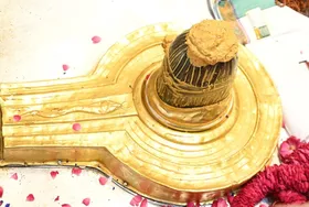 'भारत की धार्मिक राजधानी' जहां काशी के नाथ देवता 'विश्वनाथ' ब्रह्मांड के शासक के रूप में विराजते हैं
