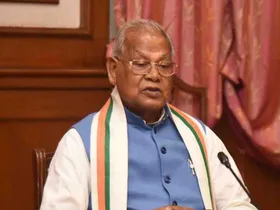 बिहार की कानून-व्यवस्था पर चिराग पासवान ने उठाए सवाल, जीतनराम मांझी ने कसा तंज