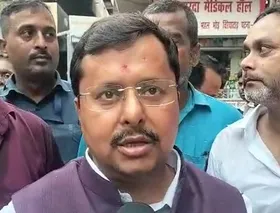 नितिन नबीन का राजद पर तंज- 'लालटेन नहीं, एलईडी की रोशनी में दिखेगा विकास'