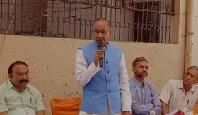 दिल्ली नगर निगम आवारा कुत्तों को लेकर गंभीर, हेल्पलाइन नंबर की जाएगी जारी : विजय गोयल