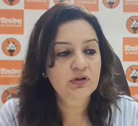 एयर इंडिया विमान हादसा : जांच रिपोर्ट लीक होने पर प्रियंका चतुर्वेदी ने मंत्री को लिखा पत्र
