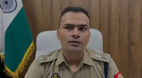उत्तर प्रदेश : संभल में सोशल मीडिया पर अश्लीलता फैलाने के आरोप में चार गिरफ्तार
