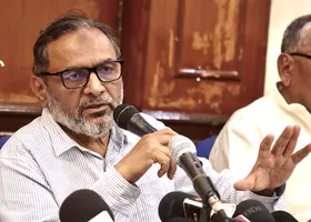 बिहार में मतदाता सूची पुनरीक्षण पर 'वेलफेयर पार्टी ऑफ इंडिया' का रिएक्शन, लोकतंत्र के लिए बताया खतरा