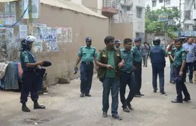बांग्लादेश: पुरस्कार विजेता अर्थशास्त्री की गिरफ्तारी, अन्य नेताओं के खिलाफ भी कार्रवाई