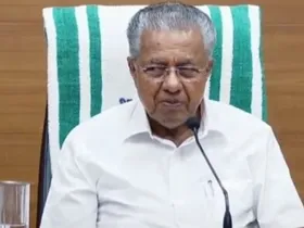 ഗോ​വി​ന്ദ​ച്ചാ​മി​യു​ടെ ജ​യി​ല്‍​ച്ചാ​ട്ടം അ​ത്യ​ന്തം ഗൗ​ര​വ​ത​രം, സ​മ​ഗ്ര അ​ന്വേ​ഷ​ണ​ത്തി​ന് നി​ർ​ദേ​ശം നൽകി മു​ഖ്യ​മ​ന്ത്രി. പ്രത്യേക അന്വേഷണ സമിതിയിൽ ജ​സ്റ്റീ​സ് സി.​എ​ന്‍ രാ​മ​ച​ന്ദ്ര​ന്‍ നാ​യ​രും മു​ന്‍ ഡിജിപി ജേ​ക്ക​ബ് പു​ന്നൂ​സും. ജ​യി​ലി​നു​ള്ളി​ൽ ഇ​ന്‍റ​ലി​ജ​ന്‍റ് സി​സി​ടി​വി സ്ഥാപിക്കാൻ നിർദേശം. കൊ​ടും​ക്രി​മി​ന​ലു​കളുടെ അ​ന്ത​ര്‍ സം​സ്ഥാ​ന ജ​യി​ല്‍ മാ​റ്റം കൂ​ടി ആ​ലോ​ചി​ക്കു​മെ​ന്നും യോ​ഗ തീ​രു​മാനം