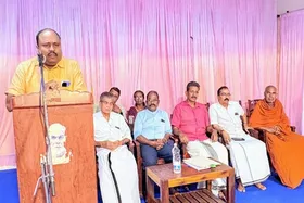 ഗുരുപൂജയെ വികലമായി ചിത്രീകരിച്ച്  പാദപൂജ നടത്തി എന്ന തരത്തിൽ വക്രീകരിച്ച് പ്രചരിപ്പിക്കുകയും അപഹസിക്കുകയും ചെയ്യുന്ന ചില കേന്ദ്രങ്ങളുടെ ആസൂത്രിത നീക്കം വ്യക്തിയുടെ മത വിശ്വാസങ്ങൾക്ക് നേരെയുള്ള കടന്നു കയറ്റമാണ്  അത് അംഗീകരിക്കാനാവില്ല-   എസ് എൻ ഡി പി യോഗം കോഴിക്കോട് യൂണിയൻ നേതൃയോഗം