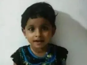 തൃശൂരിൽ പാമ്പുകടിയേറ്റ മൂന്ന് വയസ്സുകാരിക്ക് ചികിത്സ വൈകിയെന്ന പരാതി. ഡ്യൂട്ടി ഡോക്ടർക്ക് വീഴ്ച പറ്റിയെന്ന് അന്വേഷണ റിപ്പോർട്ട്
