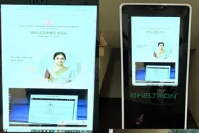 സംസ്ഥാനത്തെ  കേരള  മോട്ടോർ തൊഴിലാളി ക്ഷേമനിധി ഓഫീസുകളിൽ എത്തുന്നവരെ ഇനി സ്വാഗതം ചെയ്യുക എഐ റിസപ്ഷനിസ്റ്റ്