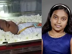 അന്നമോള്‍ അവസാനമായി സ്‌കൂളിലേക്കെത്തി. സങ്കടമടക്കാനാവാതെ സഹപാഠികളും അധ്യാപകരും. അന്നമോളുടെ സംസ്‌കാരം ഇന്ന് നടക്കും.