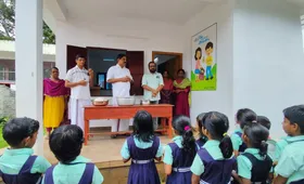 വലവൂർ ഗവൺമെന്റ് യുപി സ്കൂളിൽ കരൂർ ഗ്രാമപഞ്ചായത്തിന്റെ 2025-25 പദ്ധതിയിൽ ഉൾപ്പെടുത്തി നടപ്പിലാക്കുന്ന പ്രഭാതഭക്ഷണ വിതരണത്തിന്റെ സ്കൂൾതല ഉദ്ഘാടനം നിര്‍വ്വഹിച്ചു