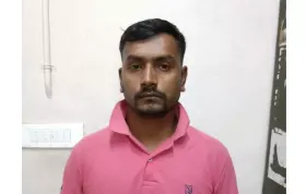 ആലുവ ടൗണിൽ 50 ലക്ഷത്തിൻ്റെ മയക്കുമരുന്ന് വേട്ട. അസ്സം സ്വദേശി പിടിയിൽ