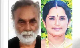 കടബാധ്യതയിൽ മുങ്ങിയ ഭർത്താവ് ഭൂമി വിൽക്കാൻ സമ്മതിക്കാത്ത ഭാര്യയെ വെട്ടിക്കൊന്നു. കൊലപാതകം വിവരിച്ച് പ്രതി നേരിട്ട് പൊലീസ് സ്റ്റേഷനിൽ കീഴടങ്ങി. സംഭവം മം​ഗളൂരുവിൽ