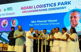 അദാനി ലോജിസ്റ്റിക്സ് പാര്‍ക്കിന്‍റെ നിര്‍മ്മാണോദ്ഘാടനം മുഖ്യമന്ത്രി നിര്‍വഹിച്ചു