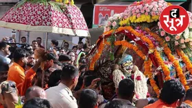 सावन के तीसरे सोमवार को निकली भगवान महाकाल की सवारी, चंद्रमौलेश्वर-मनमहेश रूप में दिए दर्शन
