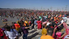 Mahakumbh : प्रयागराज की अर्थव्यवस्था को मिलेगा 200 से 300 प्रतिशत का बूस्ट, आध्यात्मिक पर्यटन से शहरवासियों की आय में होगी बढ़ोतरी