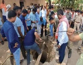 PALAMU:- दम घुटने से पिता पुत्र की मौत