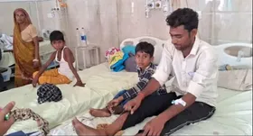 बदायूं : केमिकल लगा ड्रम धोने से परिवार के आठ लोग बेहोश