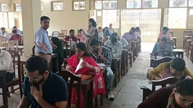 Moradabad: इग्नू परीक्षा केंद्र मुरादाबाद का औचक निरीक्षण, व्यवस्था से संतुष्ट रही नोएडा टीम