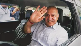 ACB ने फिर कसा Manish Sisodia पर शिकंजा, पूछताछ से पहले बोले- झूठे मामले में फंसाया