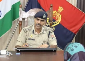 Moradabad: सपा के निशाने पर रहे इंस्पेक्टर आरपी शर्मा सस्पेंड, डीआईजी मुनिराज ने की सीधी कार्रवाई