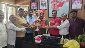 Birthday : संजय नगर व्यापार मंडल ने दी विधायक को जन्मदिन की बधाई