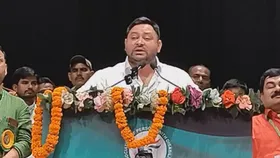 Tejashwi Yadav का दिव्यांग घोषणापत्र: हर पंचायत में Divyang Mitra, 15 वादों के साथ नया Vision