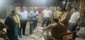 Moradabad: रेलवे मालगोदाम के जरिए शराब तस्करी का भंडाफोड़, पाइपों में छिपाकर भेजी जा रही थी 175 बोतलें