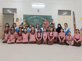शक्ति मंच में बालिकाओं की सुरक्षा और सम्मान पर निबंध प्रतियोगिता आयोजन