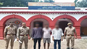 Crime News : मडियांव पुलिस की बड़ी कार्रवाई, तीन शातिर अभियुक्त गिरफ्तार, 11 बंडल इलेक्ट्रॉनिक कॉपर तार बरामद