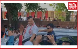 আইন-শৃংখলাৰ পৰিস্থিতিৰ বুজ ল'বলৈ ধুবুৰীত উপস্থিত মুখ্যমন্ত্ৰী ড° হিমন্ত বিশ্ব শৰ্মা