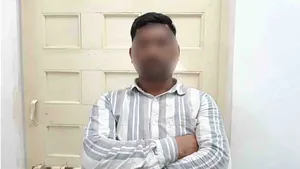 અંકલેશ્વર: ઉટિયાદરા ગામની શિલાલેખ સોસા.માંથી રૂ.4 લાખનો વિદેશી દારૂ ઝડપાવાના મામલામાં વધુ એક આરોપીની પોલીસે કરી ધરપકડ