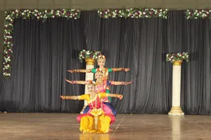 અંકલેશ્વર : શારદા ભવન ખાતે ભરતનાટ્યમ આરંગેત્રમનો કાર્યક્રમ યોજાયો,સાત વર્ષની મહેનતે દીકરીઓએ સિદ્ધિ પ્રાપ્ત કરી