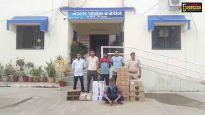 ભરૂચ: નેત્રંગ પોલીસે કાંટીપાડા ગામેથી રૂ.2.60 લાખની કિંમતના વિદેશી દારૂના જથ્થા સાથે બુટલેગરની કરી ધરપકડ